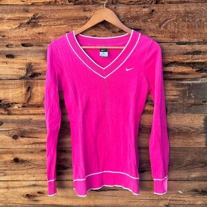 NIKE | Women's Bright Pink Long Sleeve V-Neck Sweater Top S